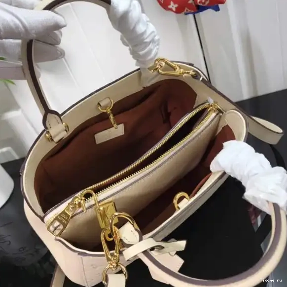 Cheap MONTAIGNE VUITTON BB LOUIS 0601